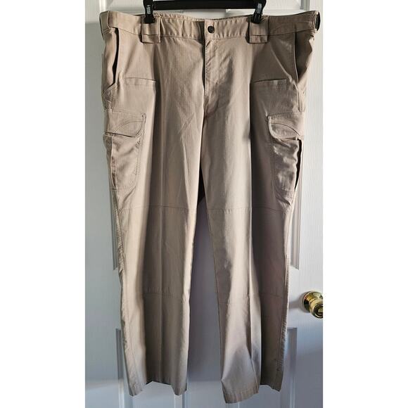 5.11 Tactical Series Cargo Pants Size 42x30 Beige RN109614 Stretch Waist**READ** - Picture 1 of 13